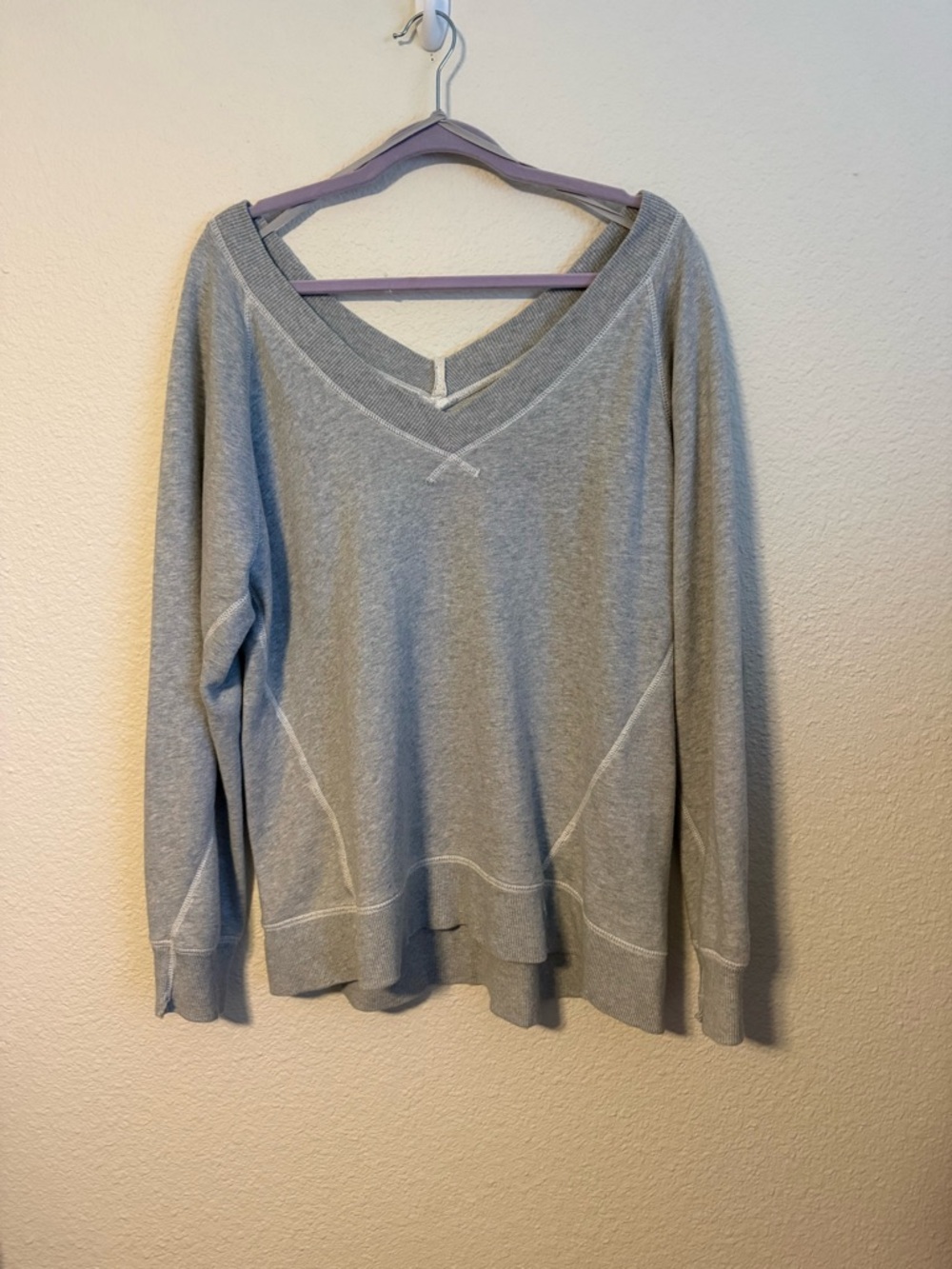 Aerie Downtime V-Neck Sweatshirt - Picture 3 of 8